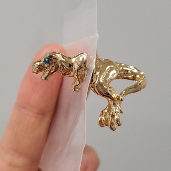 ⭐2 For $20⭐ Dinosaur Earrings!!! - Picture 3 of 4